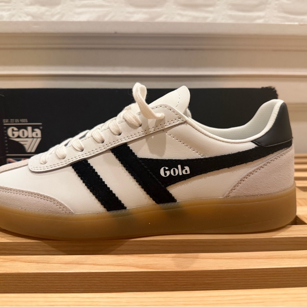 Gola Men's/Womens White and Black Sneakers with Gum Sole